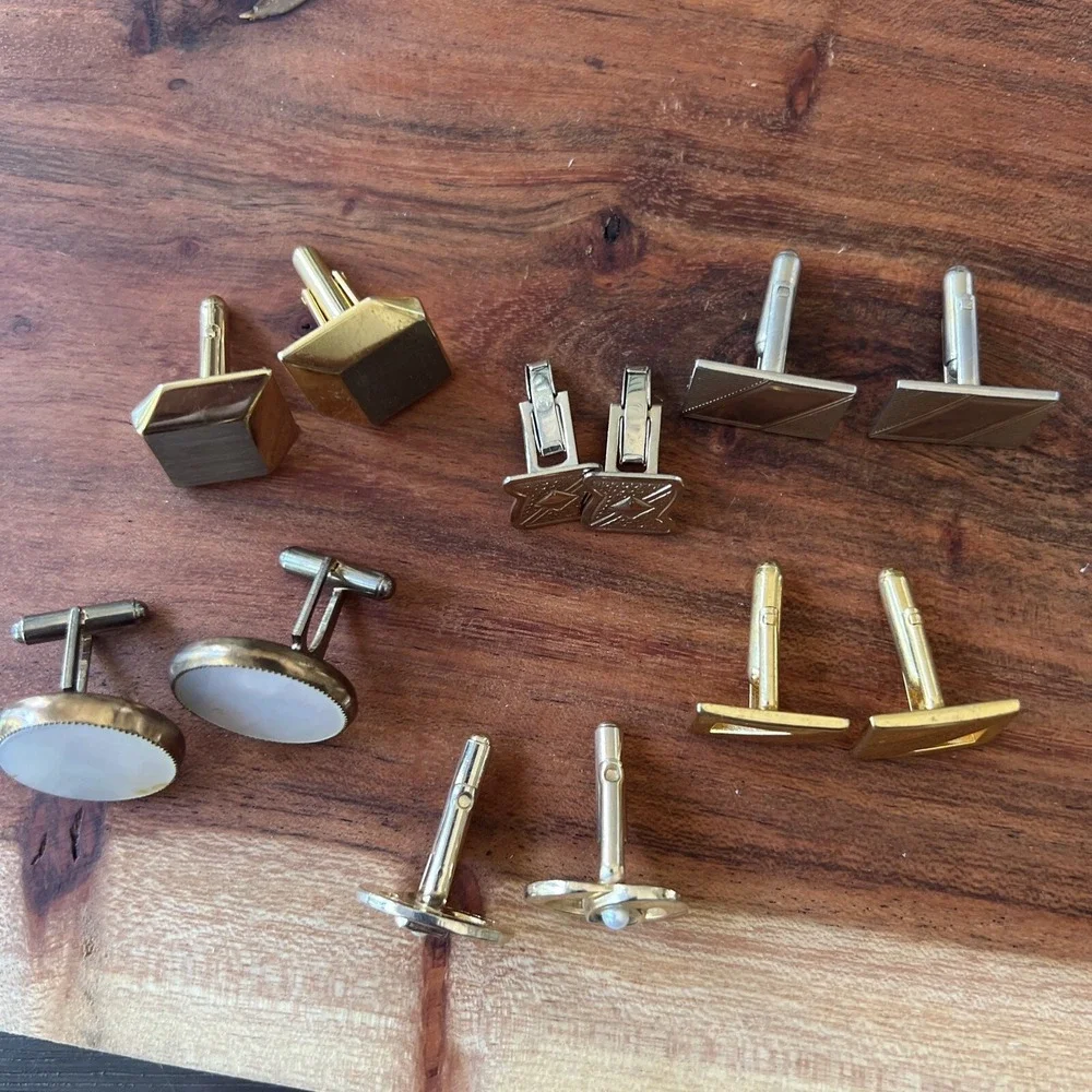 The Unbranded Brand gold tone